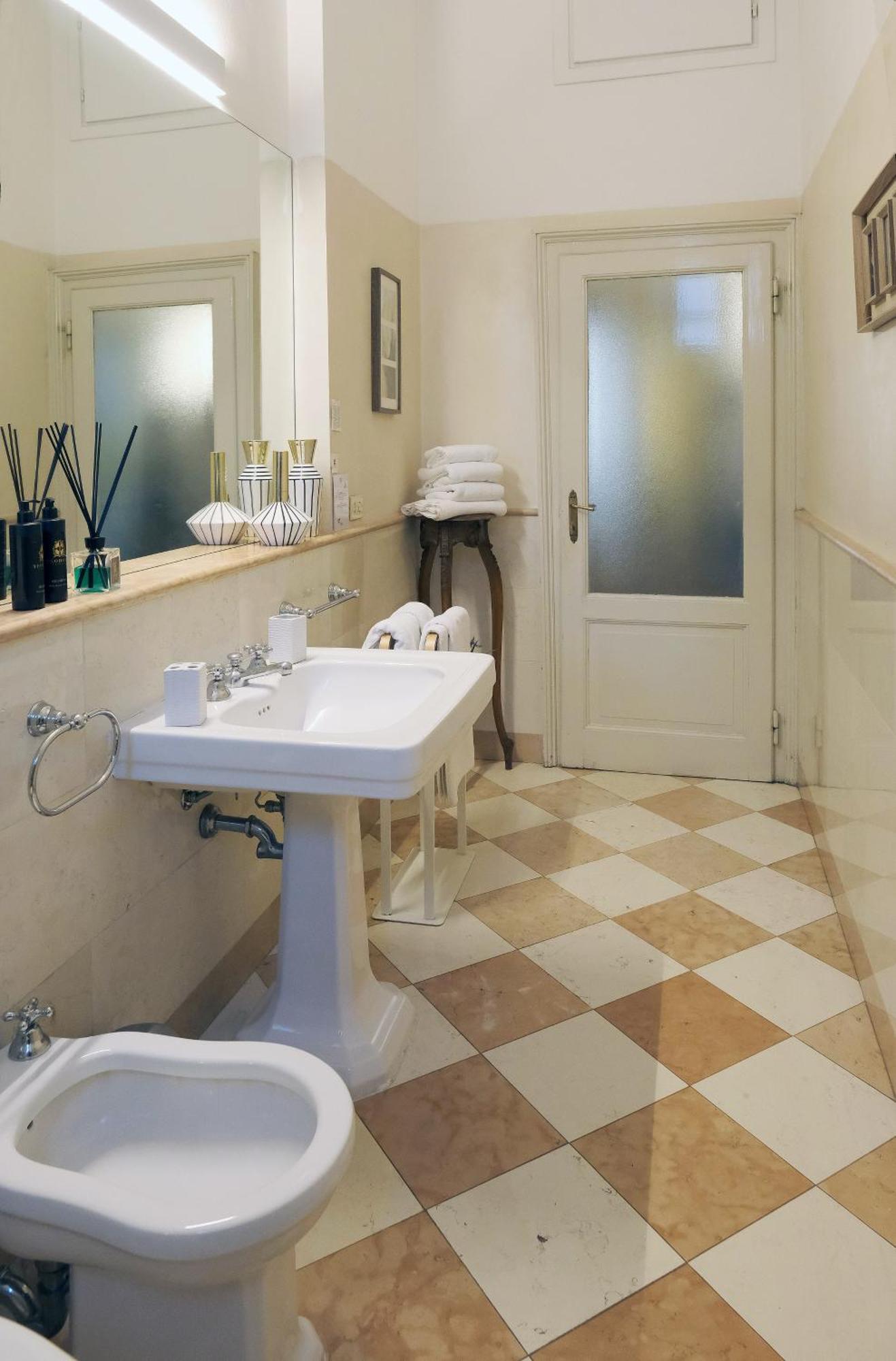 Comecasa 2 Bedrooms Apartment In Via Curtatone 밀라노 외부 사진